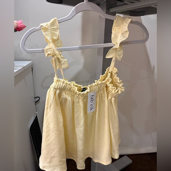 Fabrik Yellow Ruffle Top - Picture 3 of 3